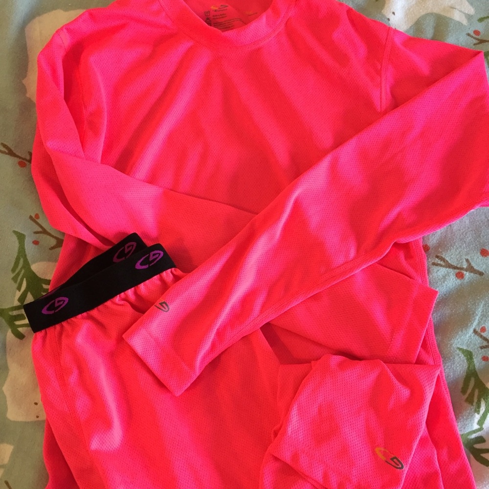Girl’s Champion thermal set, size L